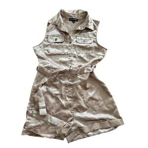 Parisian Satin Romper Women’s Size 8 Champagne And Silver Buttons 2.5”